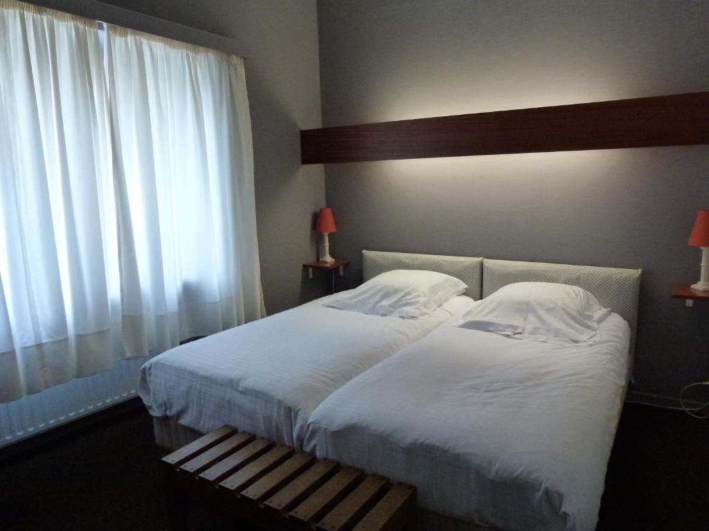 Hotel Le Martin Pecheur Fauvillers Oda fotoğraf