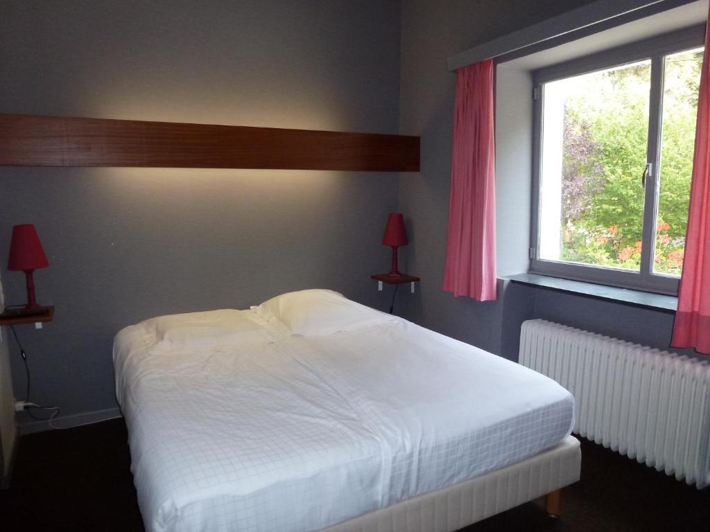 Hotel Le Martin Pecheur Fauvillers Oda fotoğraf